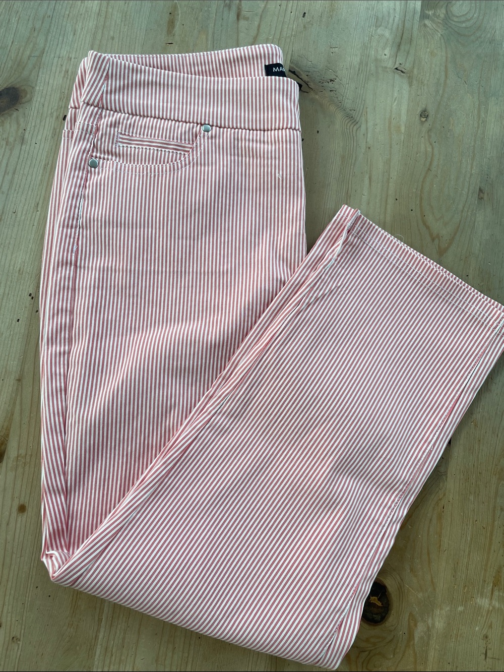 Mario Serrani Red White Coastal  Nautical Stripe Capri Pants Stretch- Medium